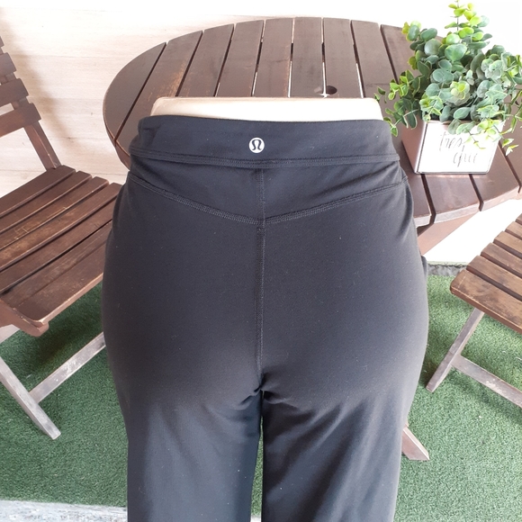 Lululemon High-Waisted Wide Leg Cropped Pants 4 - Picture 7 of 7